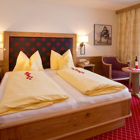 Hotel Garni Bavaria Ellmau Bagian luar foto