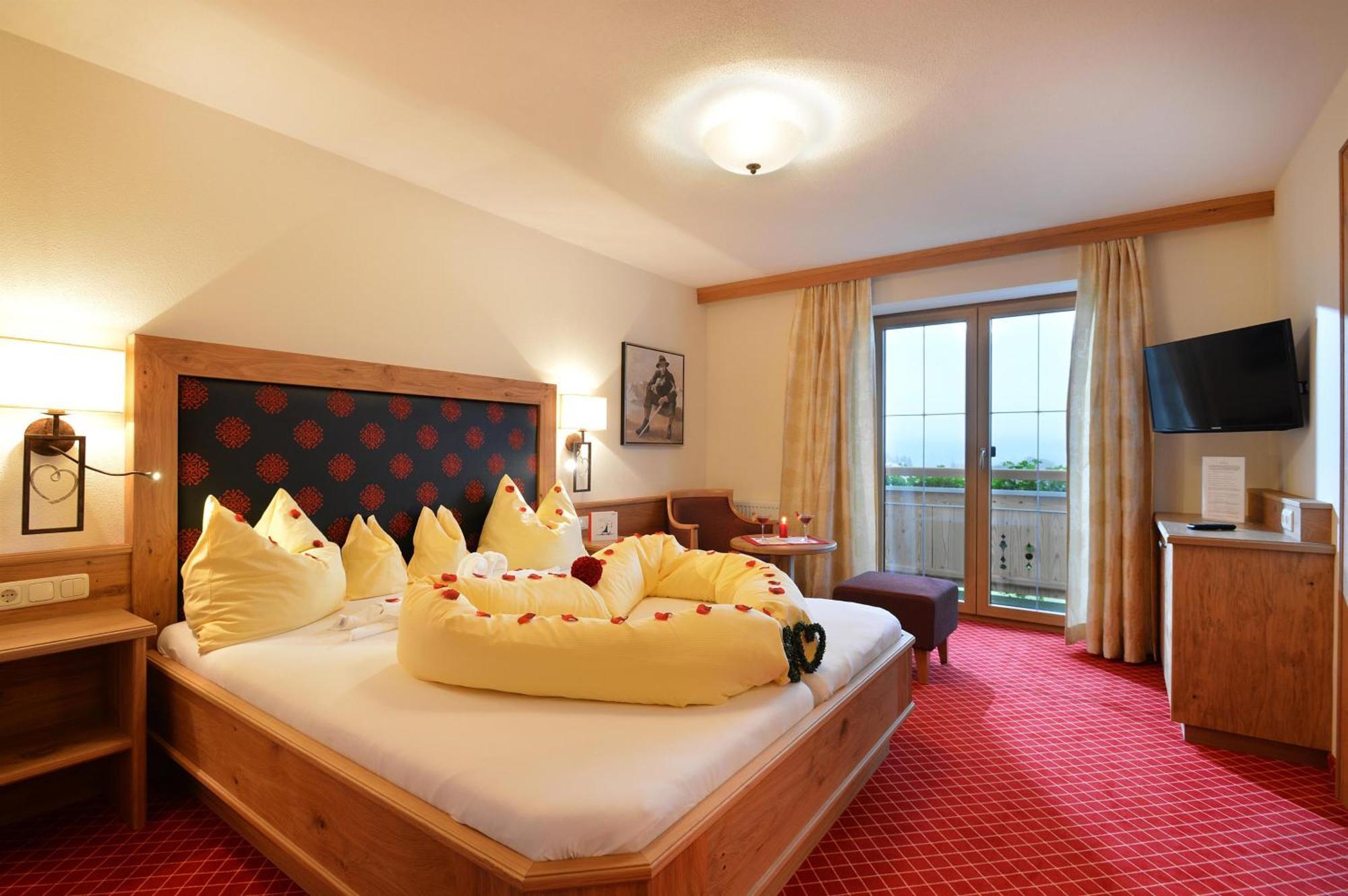 Hotel Garni Bavaria Ellmau Bagian luar foto