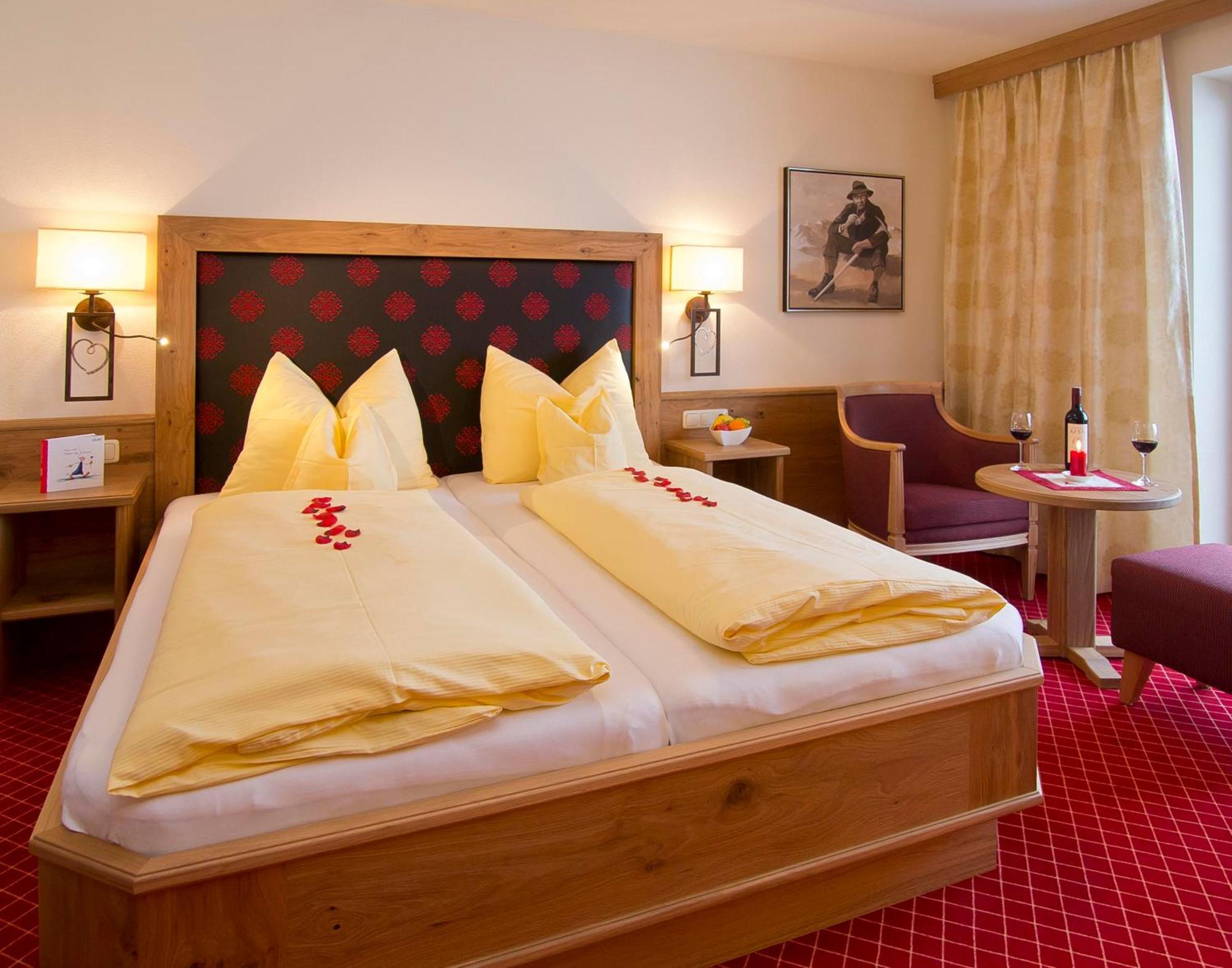 Hotel Garni Bavaria Ellmau Bagian luar foto