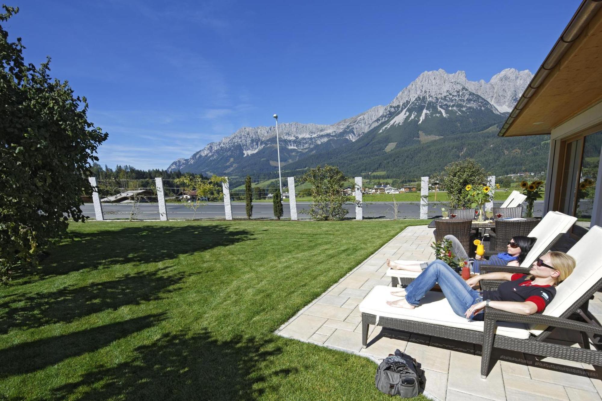 Hotel Garni Bavaria Ellmau Bagian luar foto