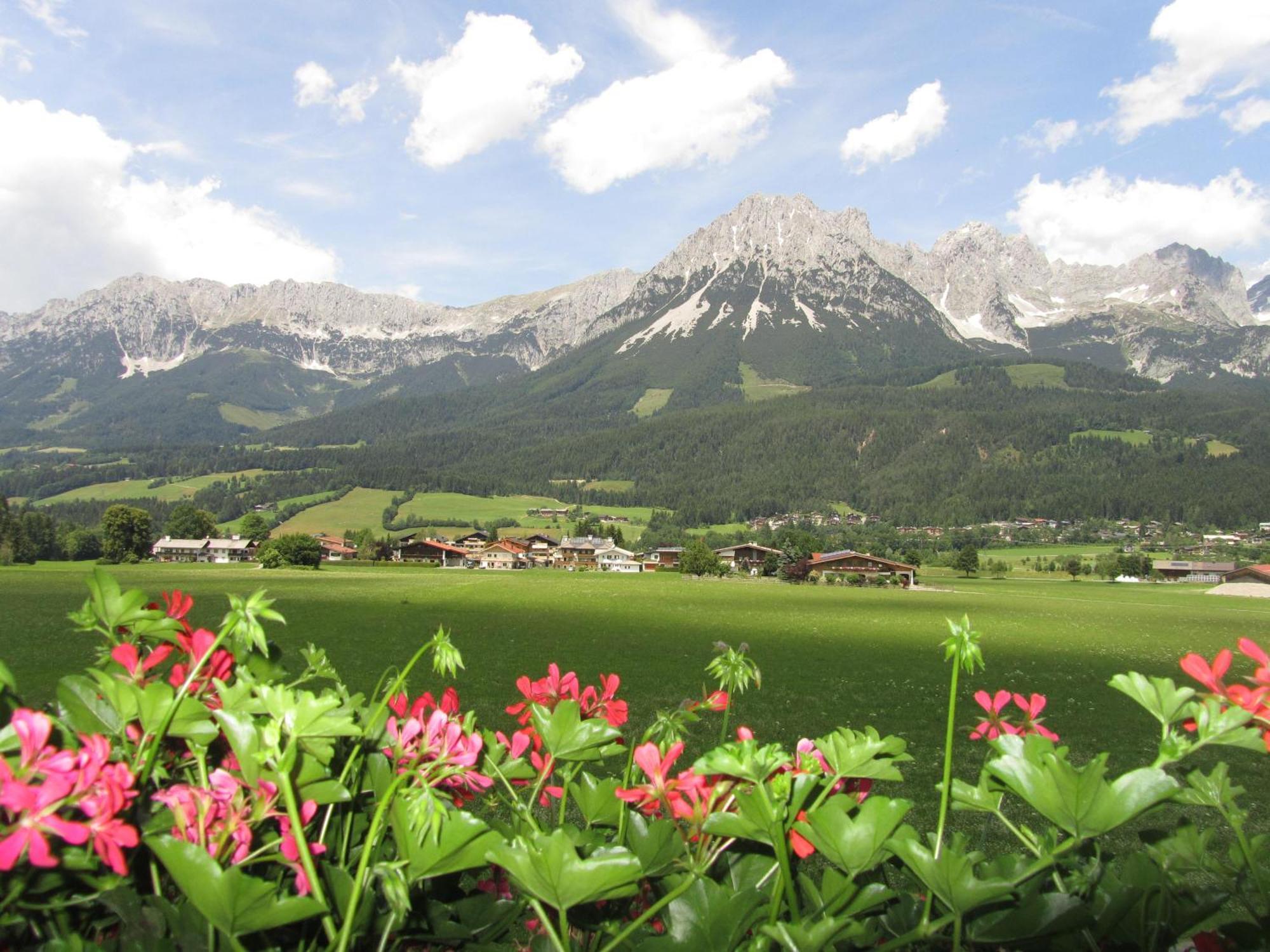 Hotel Garni Bavaria Ellmau Bagian luar foto
